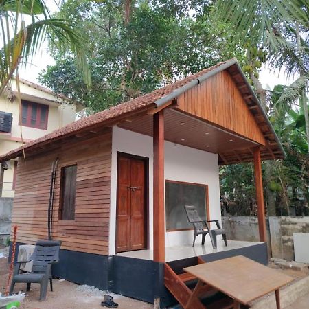 ורקלה Verge Hostel מראה חיצוני תמונה