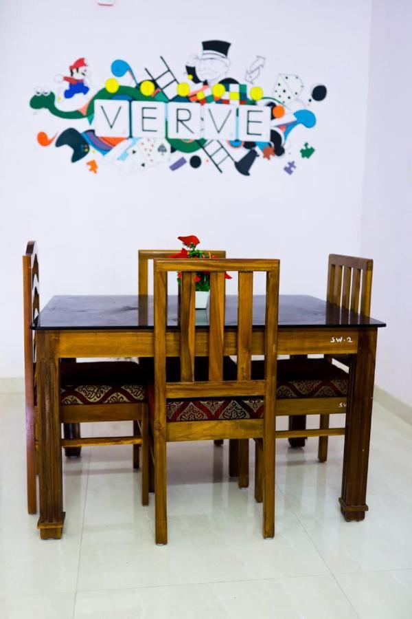 ורקלה Verge Hostel מראה חיצוני תמונה